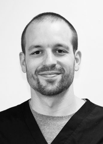 Dr. vet. med. Matt Matiasovic MSc Dipl.ECVS – Kleintierchirurg